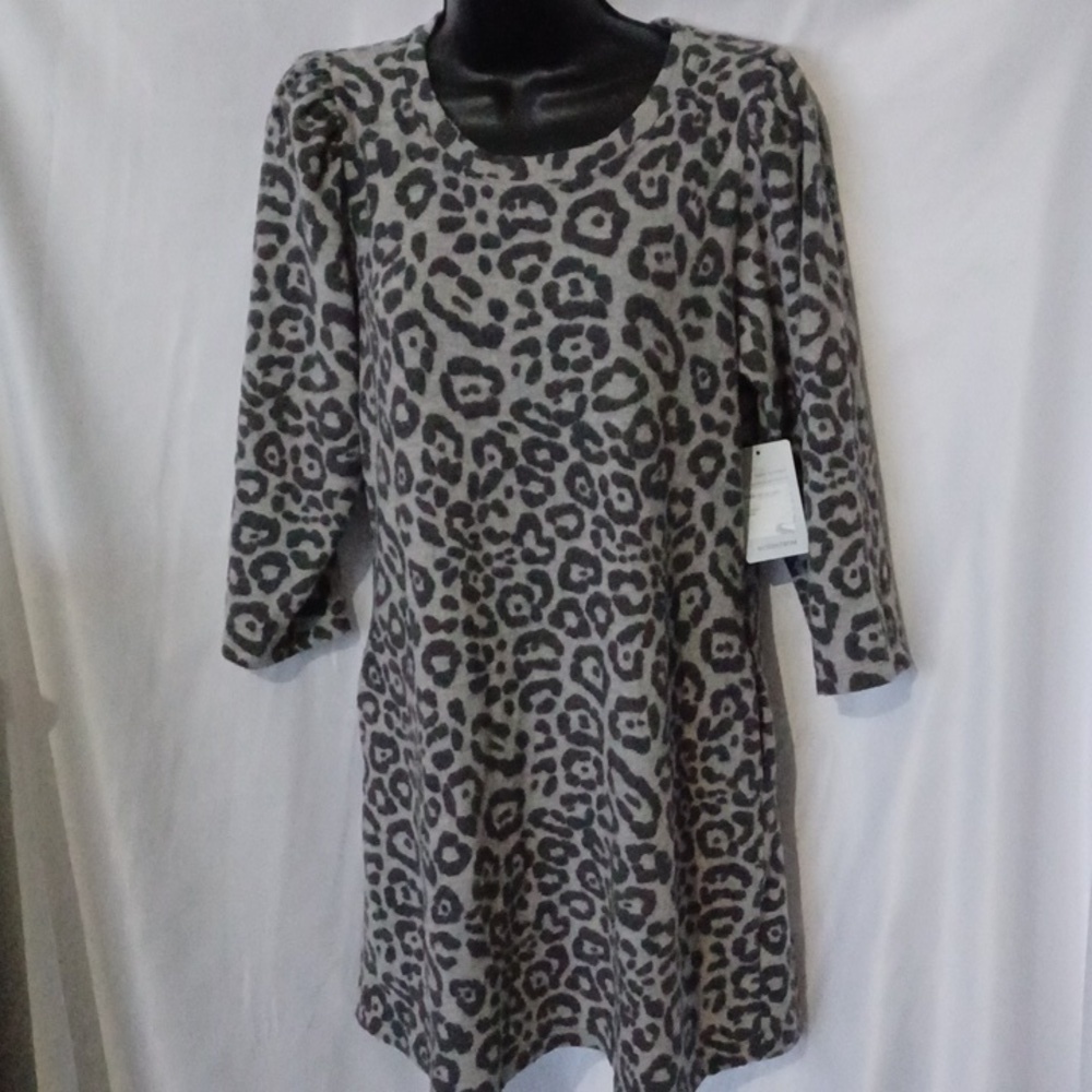 Velvet Torch Leopard Print soft stretchy Dress Round Neck Heathered NWT